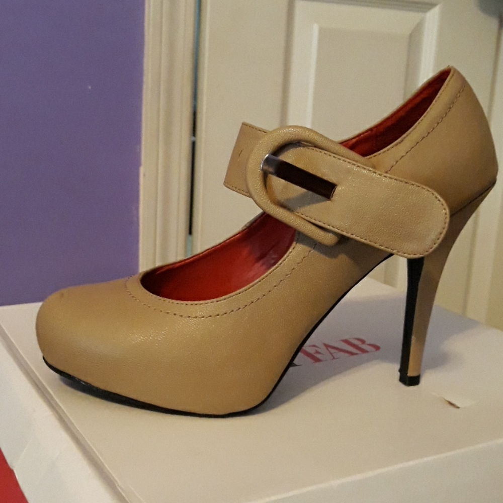 Shoe